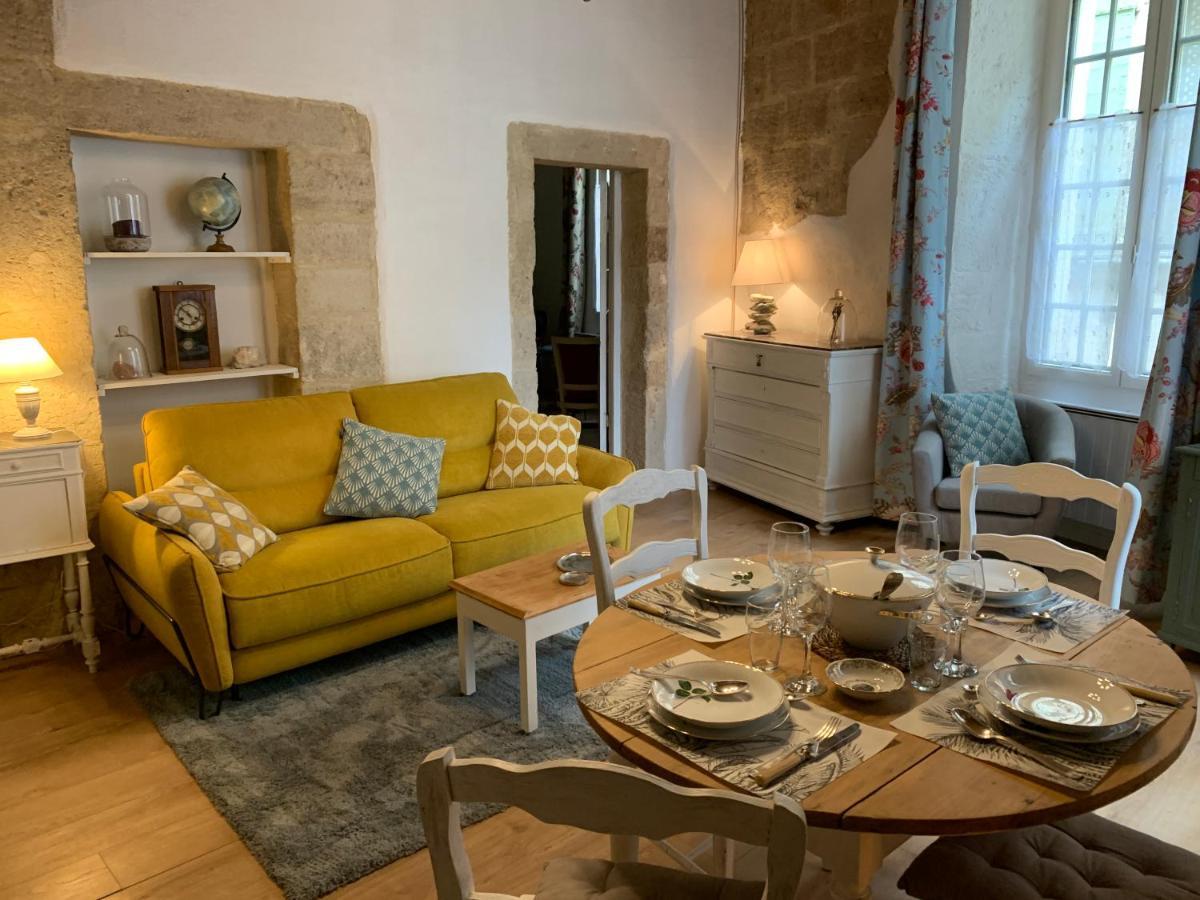 Appartement De Charme Dans Le Coeur Historique D'Uzès Zewnętrze zdjęcie