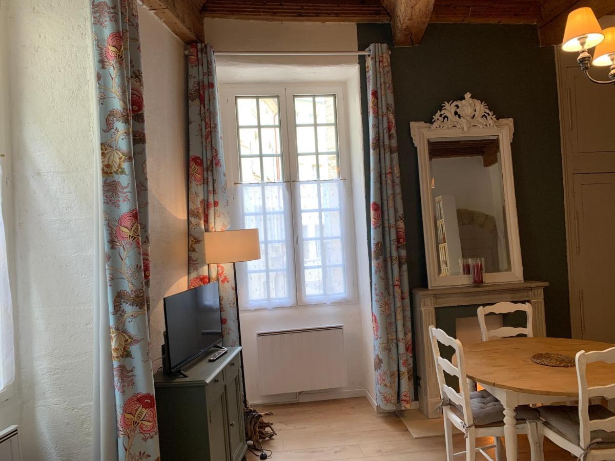 Appartement De Charme Dans Le Coeur Historique D'Uzès Zewnętrze zdjęcie